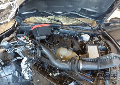 2019 Ford Mustang Ecoboost z USA, uszkodzony, nr VIN 1FA6P8TH6K5141866